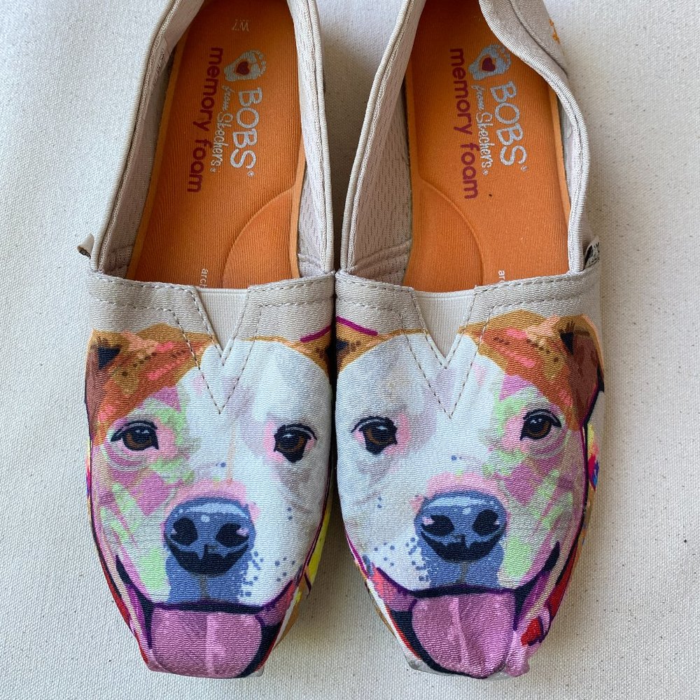 Bob's from Sketchers Adorable Puppy Tongue Flats, Cream, Pink, Orange Size 7